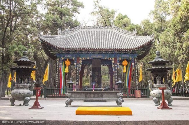 Туристический район–мавзолей Хуан-ди (Желтого императора)