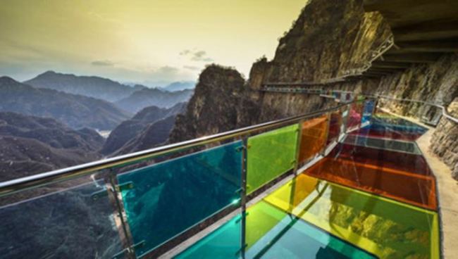 Мир у твоих ног: великолепная четвёрка стеклянных мостов и смотровых площадок под Пекином