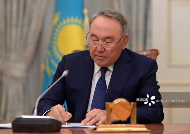 Президент Казахстана заявил о решении сложить свои полномочия