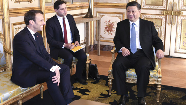 Си Цзиньпин провел встречу с президентом Франции Эммануэлем Макроном