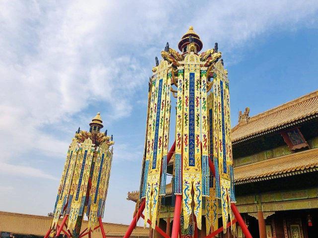 За 10,6 млн юаней с благотворительного аукциона проданы копии исторических королевских фонарей музея Гугун