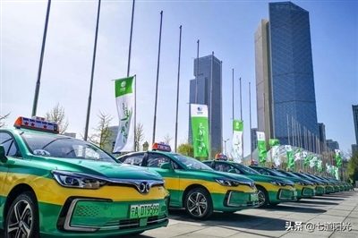 Первая партия электрических такси появилась на дорогах г. Иньчуань на северо-западе Китая 