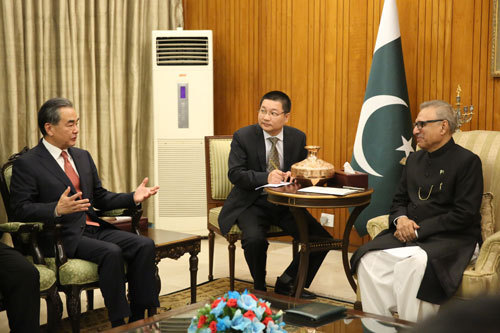 پاکستان کے صدر مملکت عارف علوی کی وانگ ای سے ملاقات 