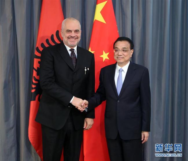 Kryeministri kinez Li Keqiang u takua me homologun e tij Edi Rama në vitin 2019