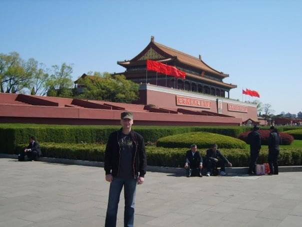 Klajdi Toska në sheshin Tiananmen