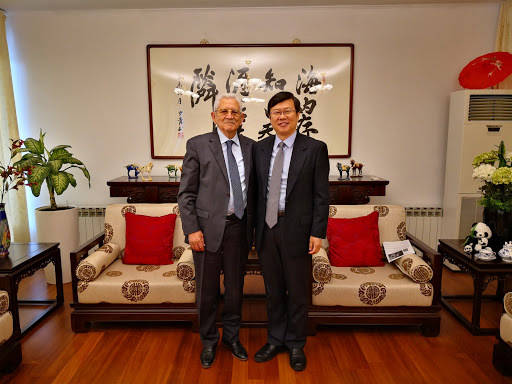 Regjizori Pirro Milkani me ambasadorin kinez Zhou Ding