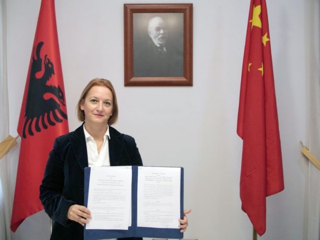 Ministrja Denaj me Memorandumin e Mirëkuptimit Shqipëri-Kinë