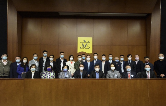 Përfaqësues të ligjvënësve hongkongas pro përsosjes së sistemit zgjedhor(Foto nga VCG)
