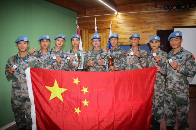 Ushtarë paqeruajtësë kinezë fitojnë medalje(VCG)