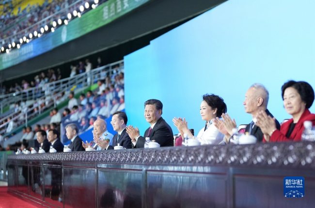 Presidenti Xi Jinping mori pjesë në ceremoninë e hapjes së Lojërave Kombëtare(Xinhua)
