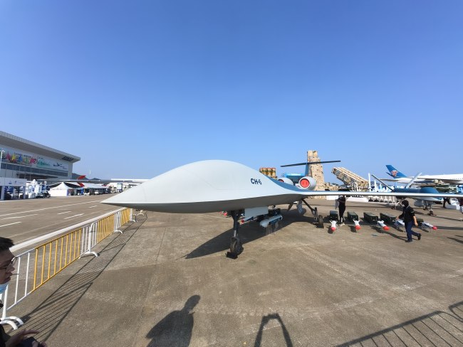 droni “Caihong-6”