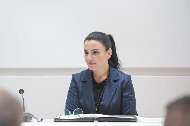 Ministrja Belinda Balluku (foto nga Ministria e Energjetikës)