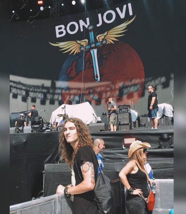 Gjergj Kaçinari në koncertin e Bon Jovit (Foto nga Instagrami)