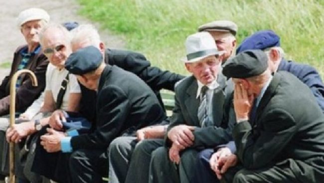 Pensionistët (Shqiptarja.com)