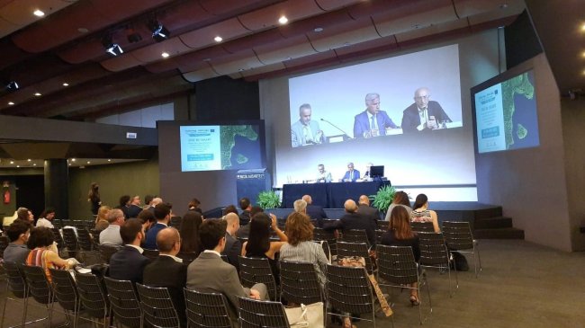 Ekonomi blu dhe e gjelber -Forumi ne Bari (Foto Facebook Ministria për Standardet e Shërbimeve)