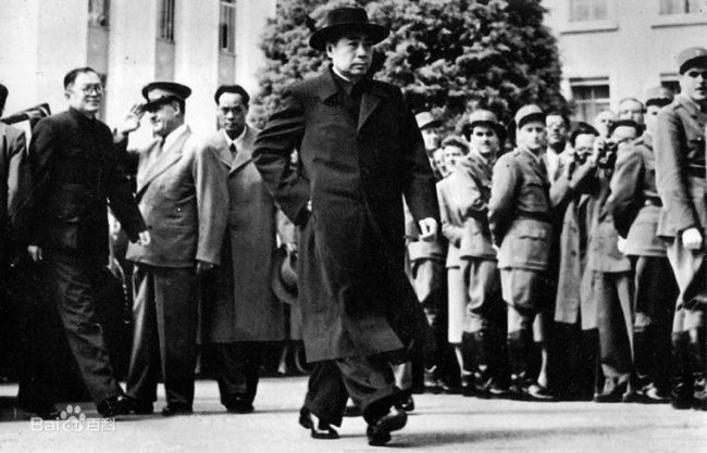 Kryeministri i ndjerë i Kinës, Çu En Lai në Konferencën e Gjenevës më 1954/cn.chinadaily.com.cn