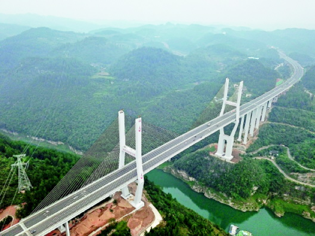 Große Wujiang-Brücke, Nanmudu: die breiteste Brücke über den Wujiang-Fluss