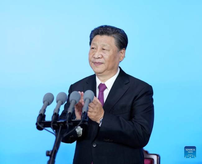 Ο πρόεδρος της Κίνας Σι Τζινπίνγκ παρευρίσκεται στην τελετή έναρξης των 14ων Εθνικών Αγώνων της Κίνας στο Σι’άν, πρωτεύουσα της επαρχίας Σαανσί της βορειοδυτικής Κίνας, 15 Σεπτεμβρίου, 2021. (φωτογραφία / Xinhua)