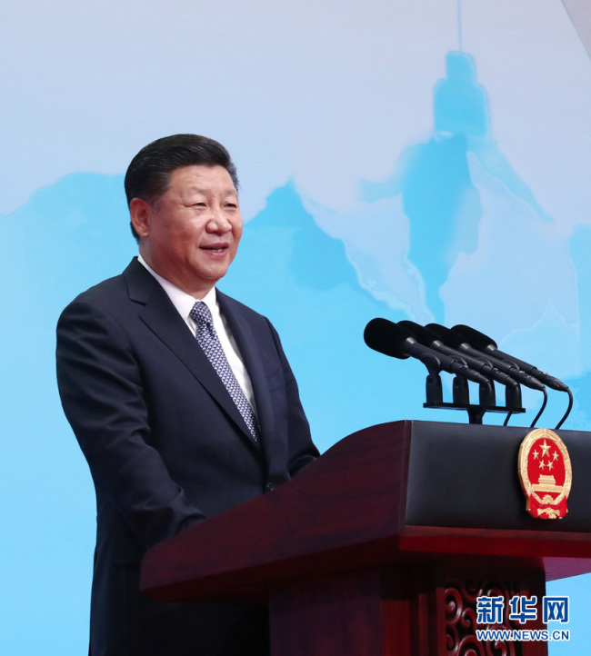 Xi Jinping faz discurso temático na cerimônia de abertura do Fórum Empresarial do BRICS