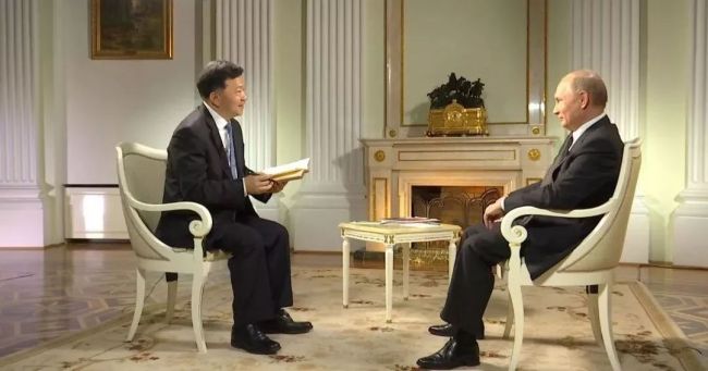 Putin concede entrevista exclusiva ao Grupo de Mídia da China