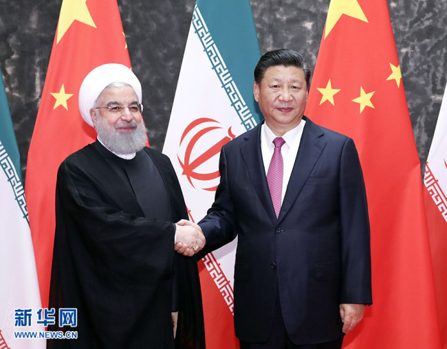 Xi Jinping encontra-se com presidente iraniano