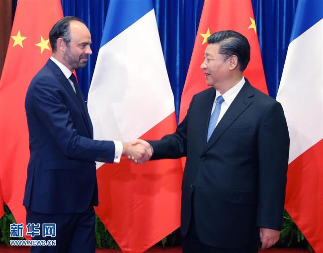Xi Jinping recebe primeiro-ministro francês