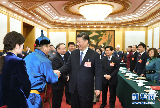 Xi Jinping dialoga com representantes da APN
