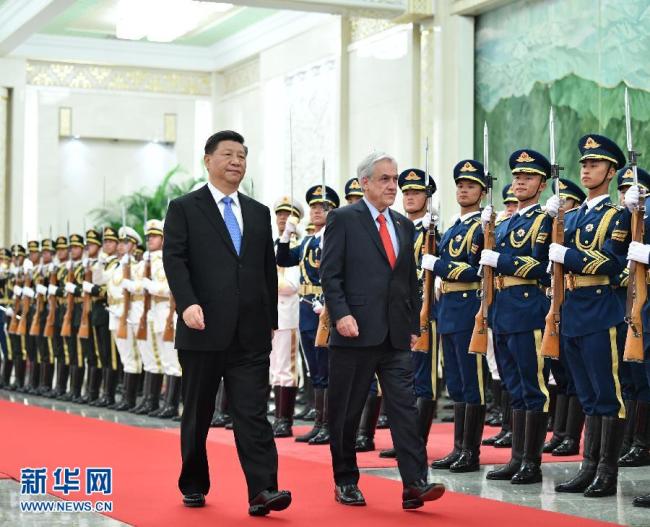Xi Jinping encontra-se com presidente chileno
