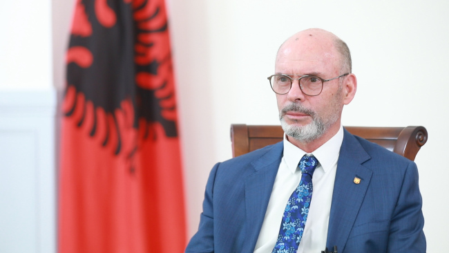 Selim Belortaja, embaixador da Albânia na China