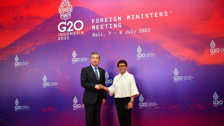 Chanceler chinês pede verdadeiro multilateralismo na reunião do G20