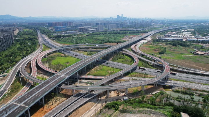 China planeja construir rede rodoviária nacional moderna até 2035