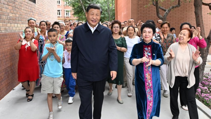 Xi destaca implementação de políticas do Partido sobre Xinjiang e salienta estabilidade e segurança