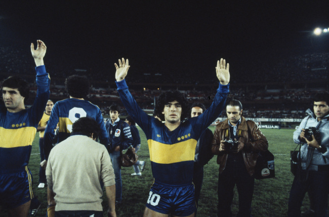 Album în memoria regelui fotbalului, Diego Armando Maradona