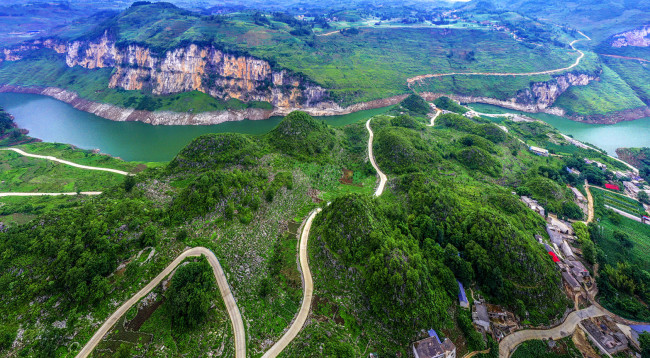 Dezvoltarea rețelelor turistice montane din Guizhou