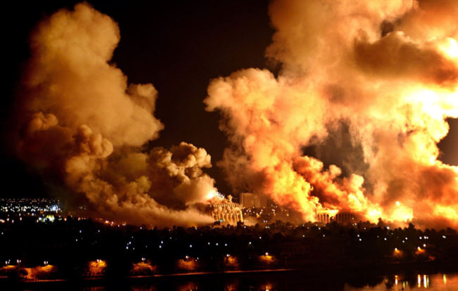 Reședința prezidențială de la Bagdad a fost bombardată în Războiul din Irak din 2003.