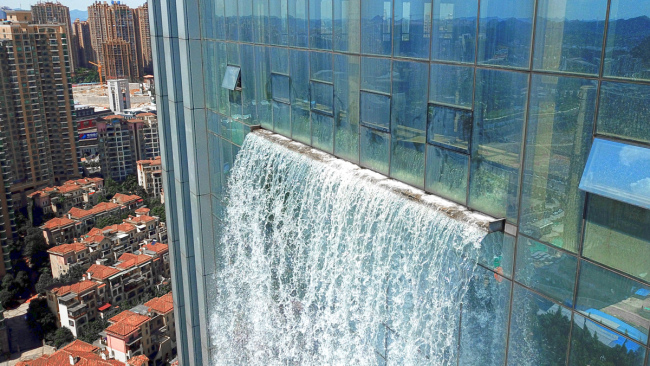 ​Najviši veštački vodopad na svetu