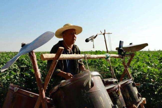 Džang Hongjuan: Čovek koji je ostvario muzički san na polju pamuka