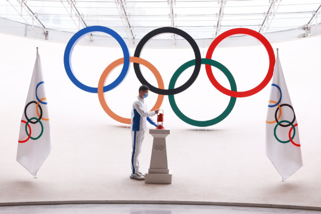 Javnosti prikazan olimpijski plamen za ZOI 2022. godine