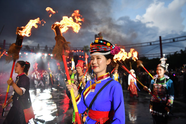 Održan „orijentalni karneval“ u Junanu