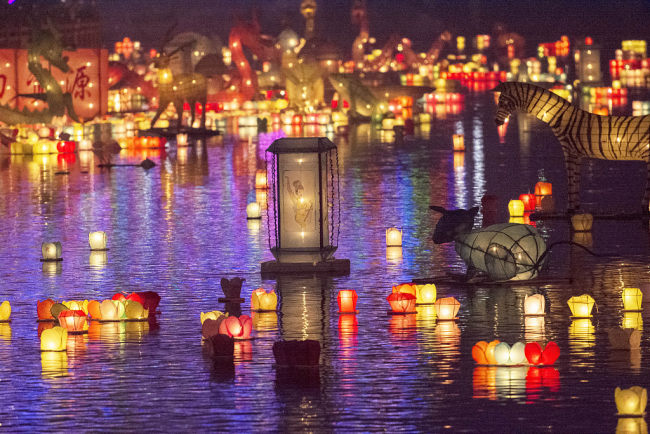 Običaji za Festival mrtvih se razlikuju širom Kine