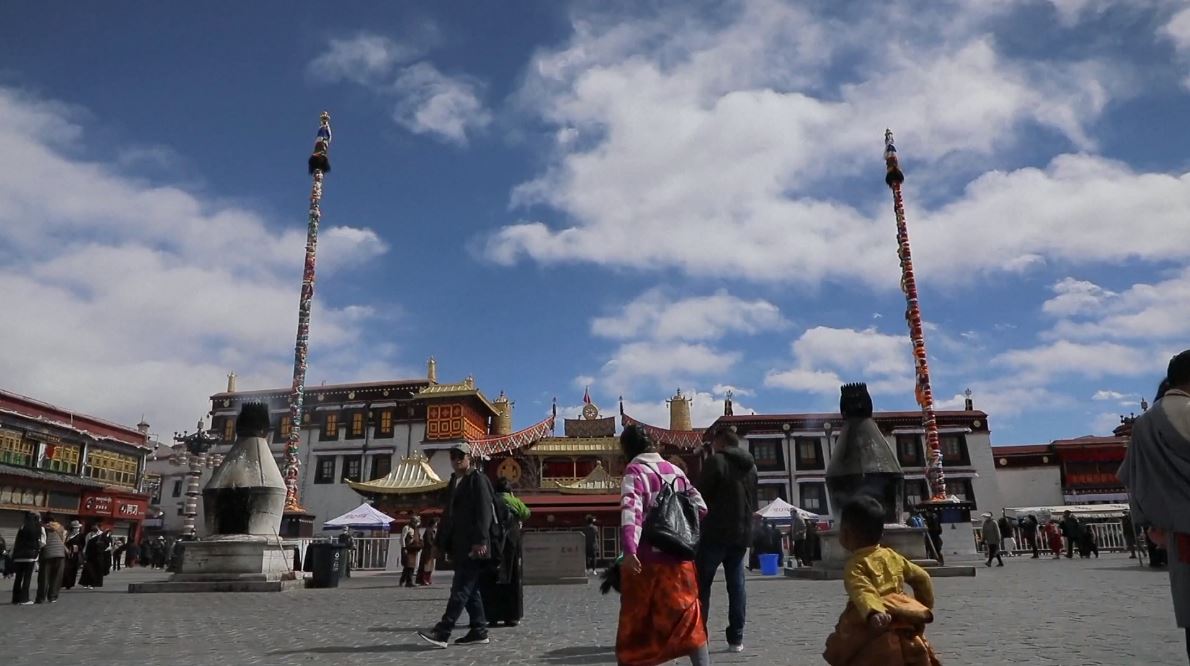 チベット族が新年を祝う