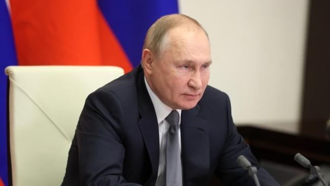 پوتین به خاطر فشارهای فشرده ناتو برای اولین بار «پاسخ  نظامی» به بحران روسیه و اوکراین اشاره کردا