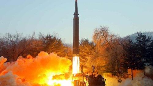 کره شمالی یک موشک فراصوت آزمایش کردا