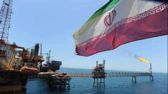 مقام ایرانی: توقیف نفتکش‌ها توسط آمریکا مانع افزایش صادرات نفت ایران نمی‌شودا