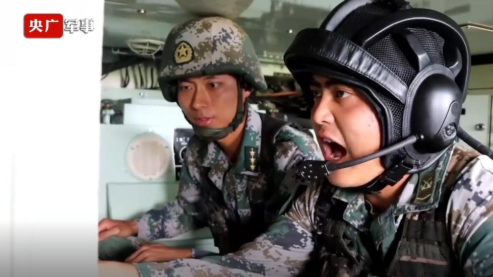 صحنه جذاب و واقعی رزمایش سربازان پدافند هوایی چینا