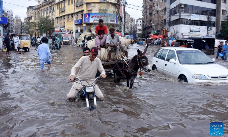 14 کشته در پی بارش های اخیر کراچی، پاکستان