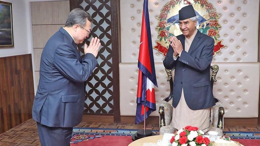 चिनियाँ नेता लिउद्वारा नेपालका प्रधानमन्त्री शेरबहादुर देउवासँग भेटवार्ता