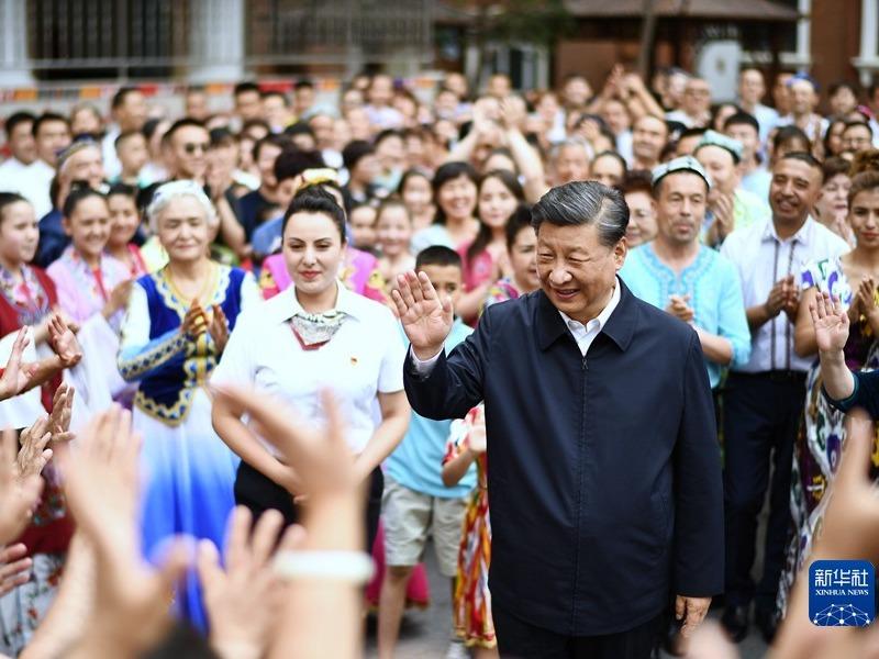 Xi Jinping, naglakbay-suri sa Urumqi ng Xinjiang