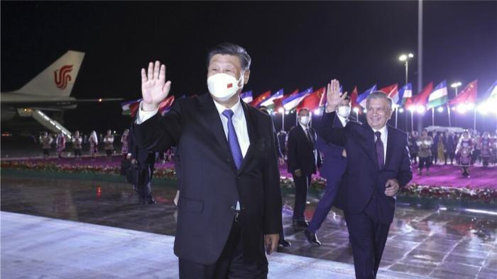 شی جین پینگ رئیس جمهوری چین وارد سمرقند پایتخت ازبکستان شدا