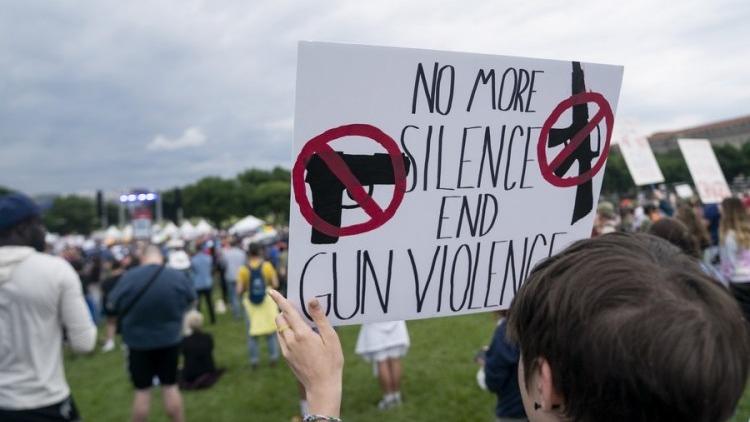 چرا معضل خشونت ناشی از سلاح در آمریکا غیرقابل حل است؟ا